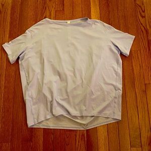 Lululemon back in action short sleeve shirt